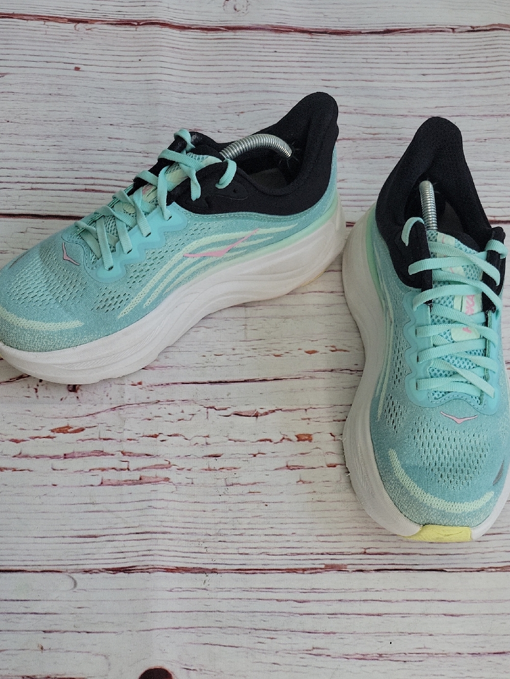 Hoka Bondi 9 Mint and Pink Women's Running Shoes Size 8.5 - Picture 8 of 8